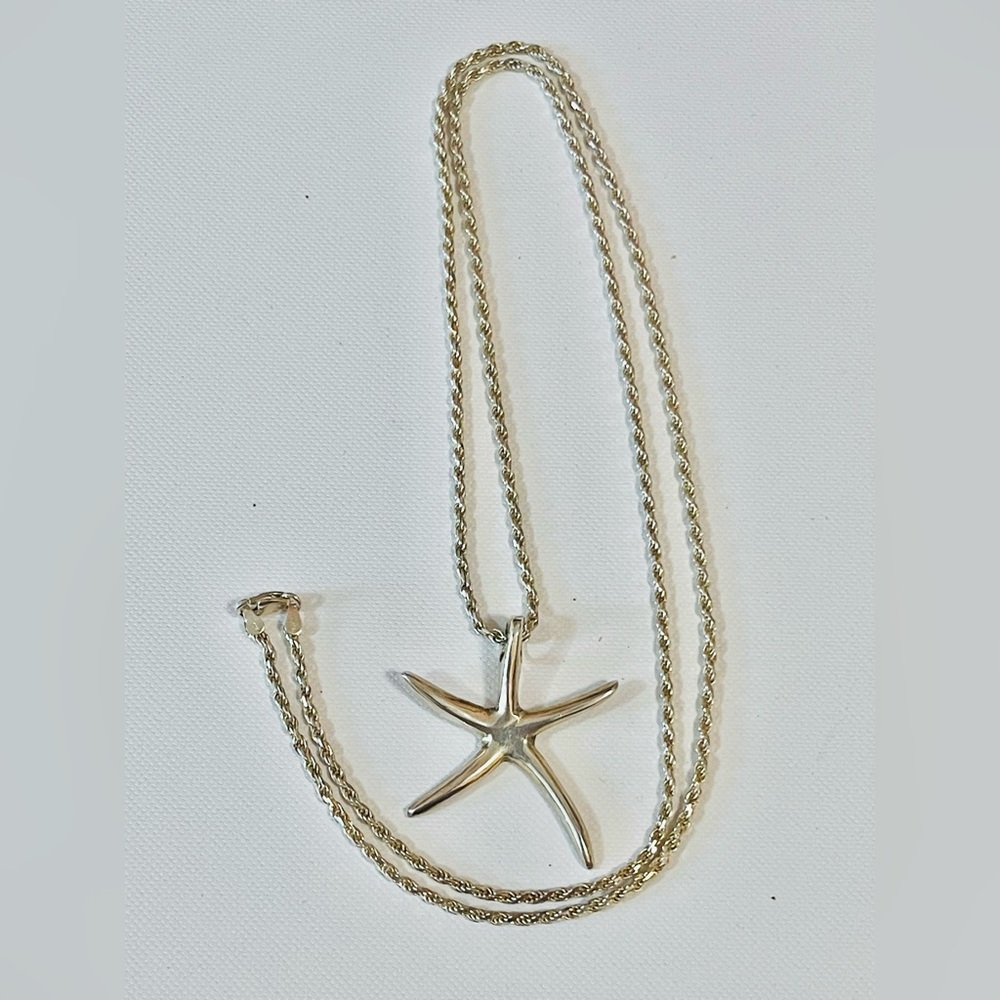 Lot Of 2 Sterling Silver Starfish Pendant
Twisted Rope Chain 28" 20 G Italy